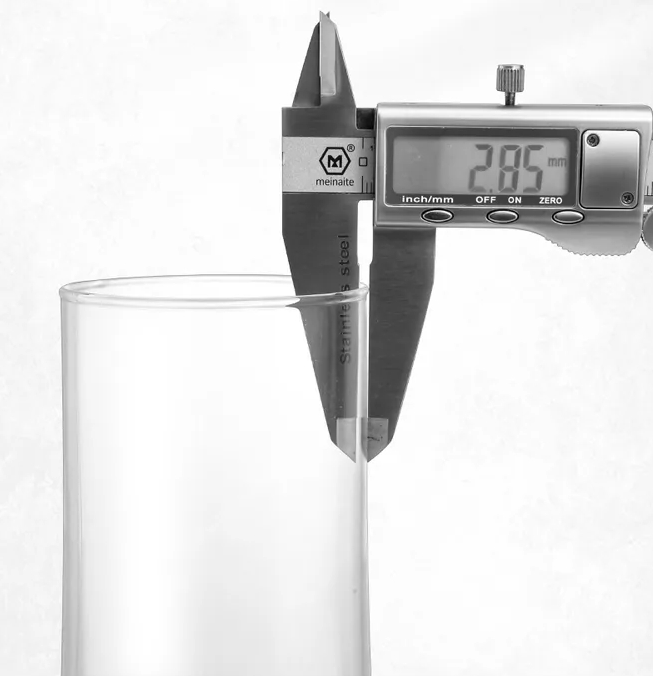 Respetuoso con el medio ambiente, sin BPA, venta al por mayor, 1300ml, vidrio transparente de borosilicato, jarra para café frío con infusor extraíble