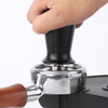 Tamper de café de 51 mm Presión regulada Calibrada Espresso Tamper de mano Base de acero inoxidable 304 Negro