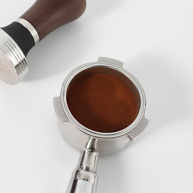 Prensa de café espresso portátil de acero inoxidable con mango de madera para café molido Tamper de café