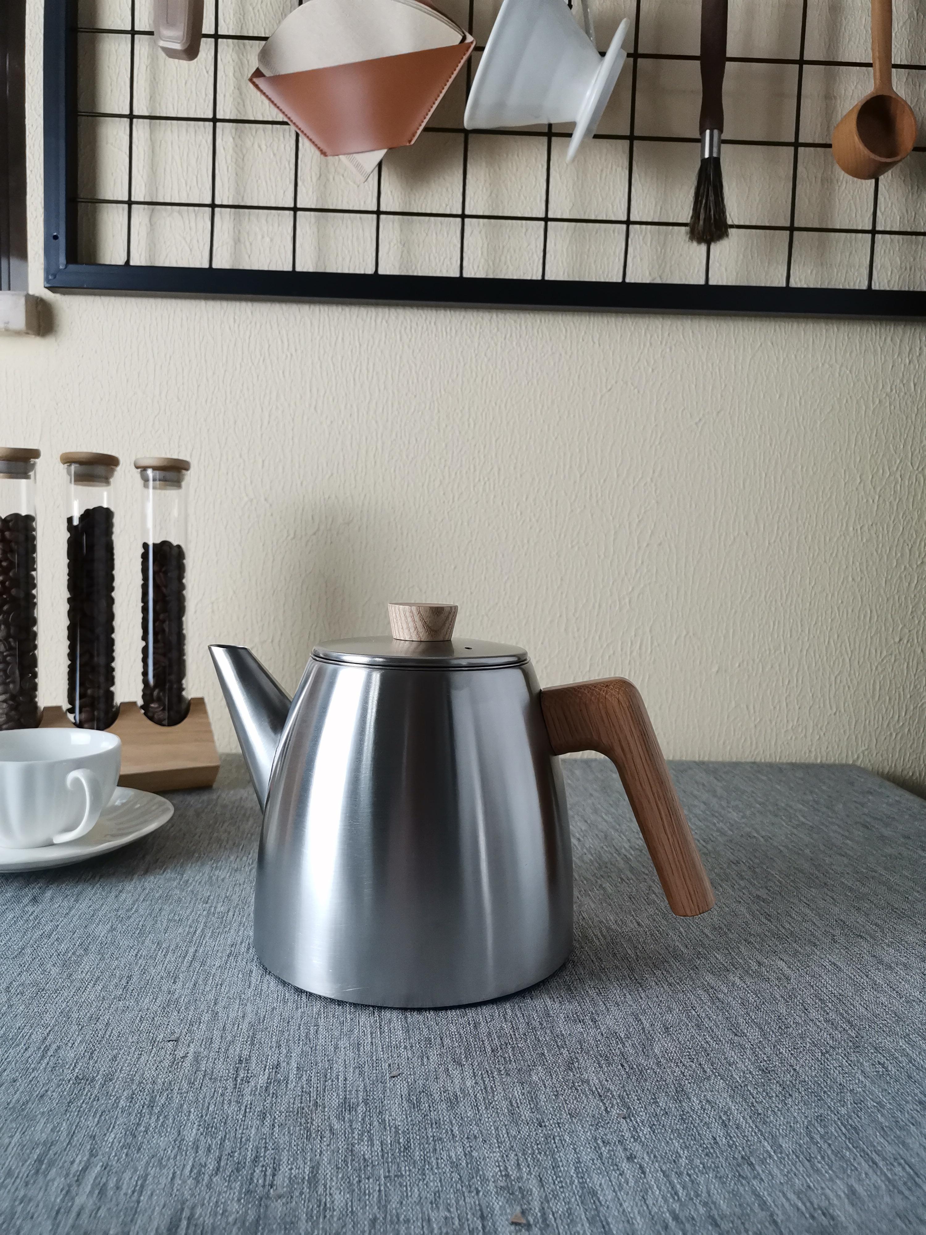 Tetera de 1,2 L resistente al calor de acero inoxidable de doble pared con mango de madera y infusor